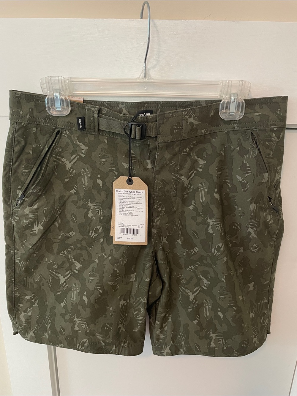 Prana Men's Olive Camo Stretch Hybrid Shorts 30” waist 7” inseam
